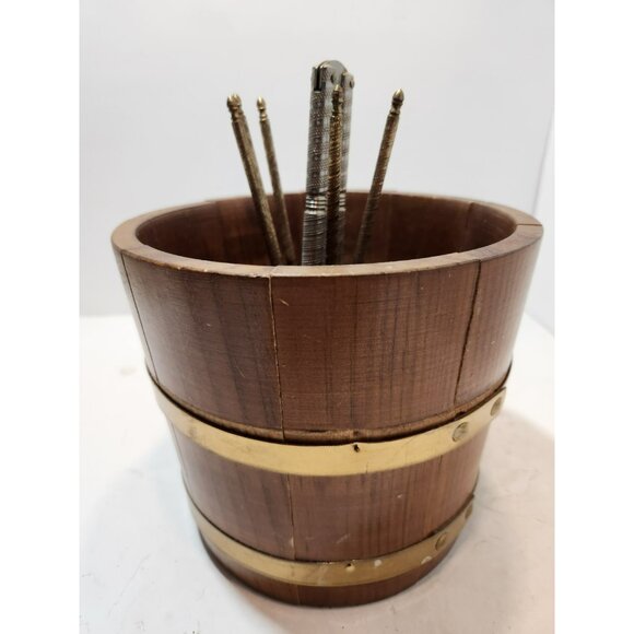 Vintage Basketville Putney Vermont Walnut Barrel and Nutcracker Pick Set - Picture 6 of 13